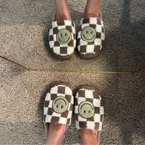 Muk Luks Checkered Smiley Face Slippers